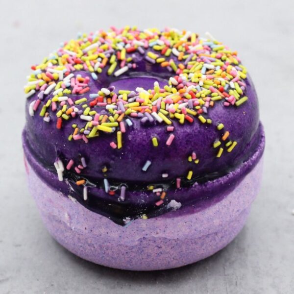 Blackberry & Almond Bath Donut - Image 3