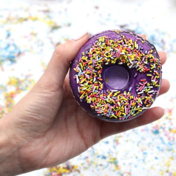 Blackberry & Almond Bath Donut - Image 5