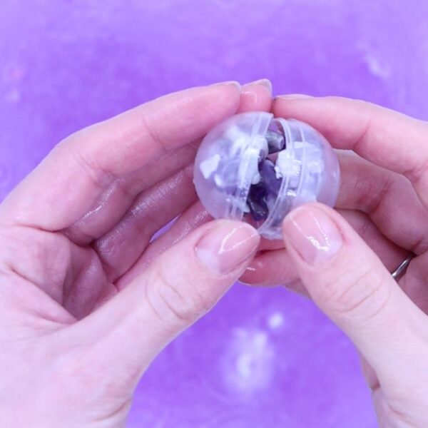 White Jasper Gemstone Bracelet Bath Bomb - Image 4