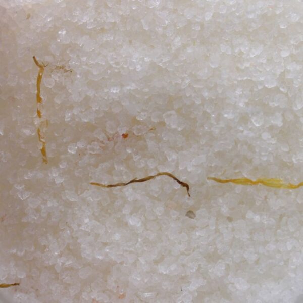 Energise Himalayan Bath Salt Blend - Image 3