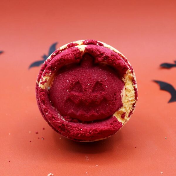 Aniseed Halloween Bath Bomb - Image 2